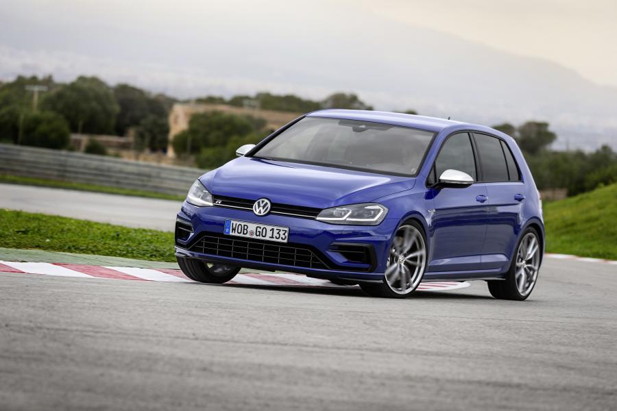  Volkswagen Golf R 5-Door 2017 года  (WW) (фото 14 из 27)